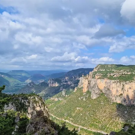 Les Gargouilles - Piscine A Debordement Avec Vue Exceptionnelle - Gorges Du Tarn - Millau Bed & Breakfast 3*