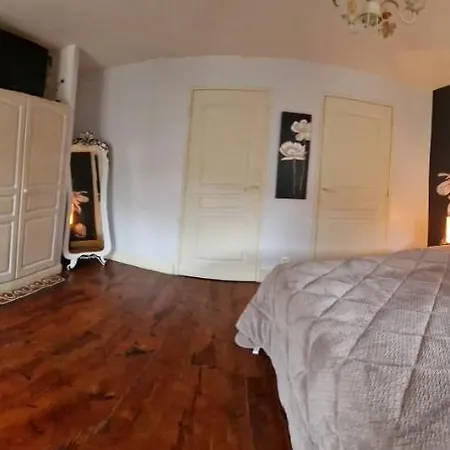 Bed & Breakfast Les Gargouilles - Piscine A Debordement Avec Vue Exceptionnelle - Gorges Du Tarn - Millau