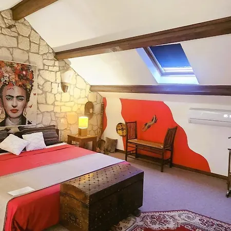 Bed & Breakfast Les Gargouilles - Piscine A Debordement Avec Vue Exceptionnelle - Gorges Du Tarn - Millau 3*