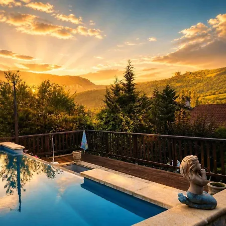 Bed & Breakfast Les Gargouilles - Piscine A Debordement Avec Vue Exceptionnelle - Gorges Du Tarn - Millau Boyne