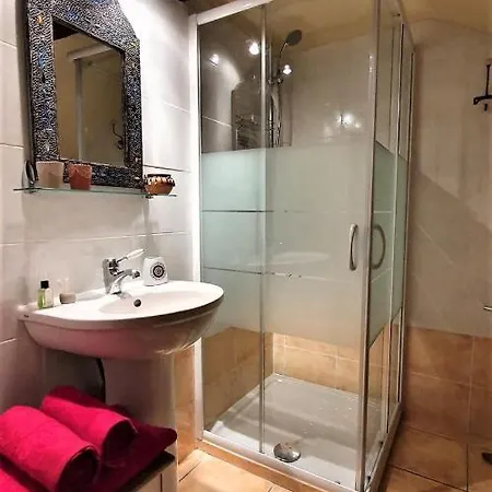 Les Gargouilles Gorges Du Tarn - Millau Bed & Breakfast