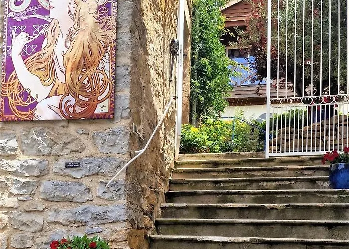 Les Gargouilles Gorges Du Tarn - Millau Bed & Breakfast